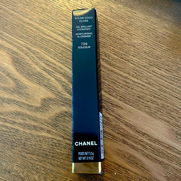 CHANEL Other - CHANEL rouge coco gloss moisturizing glossimer color 736. NIB